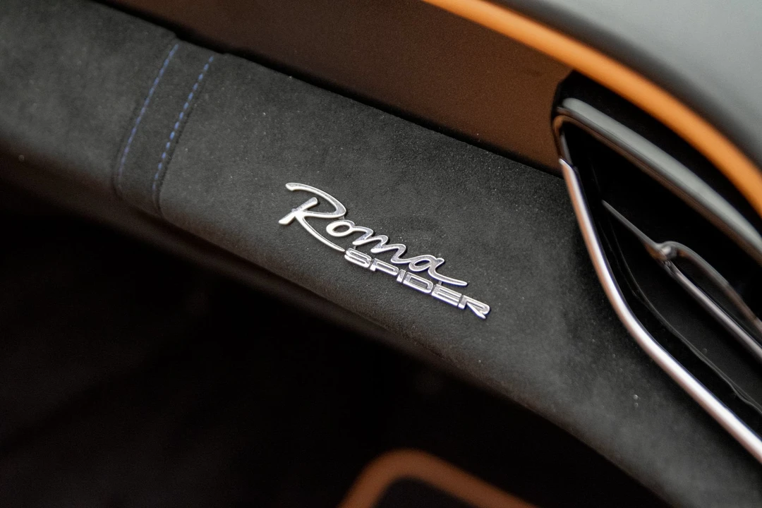 2025 Ferrari Roma Spider - Image 30 of 31
