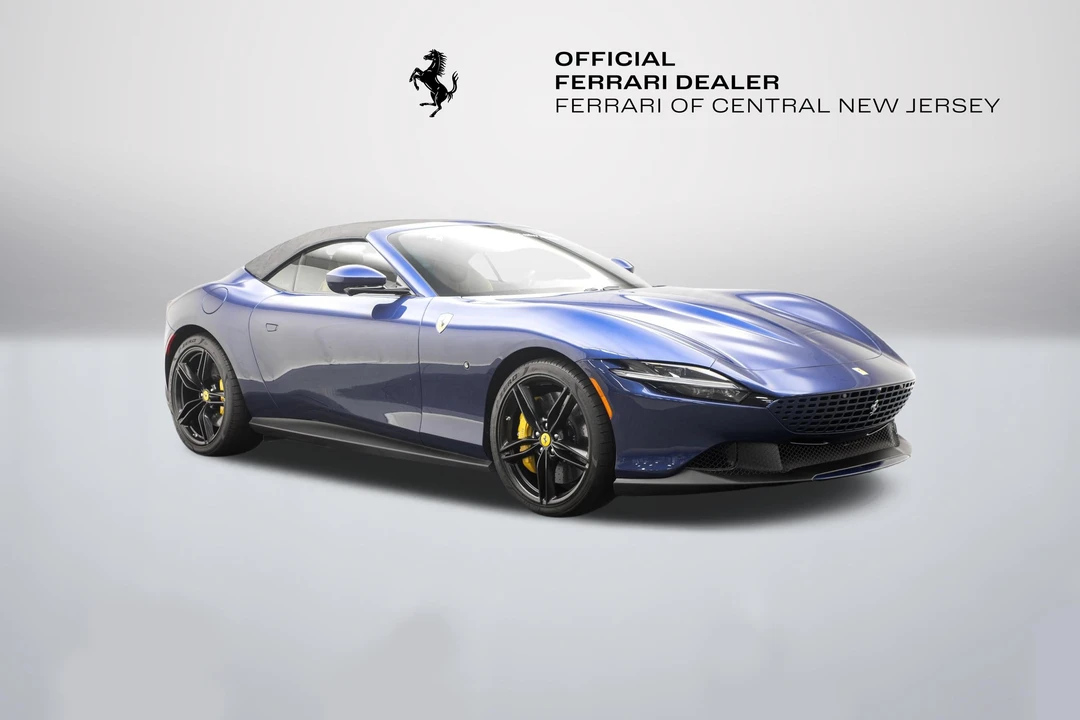 2025 Ferrari Roma Spider - Image 9 of 31