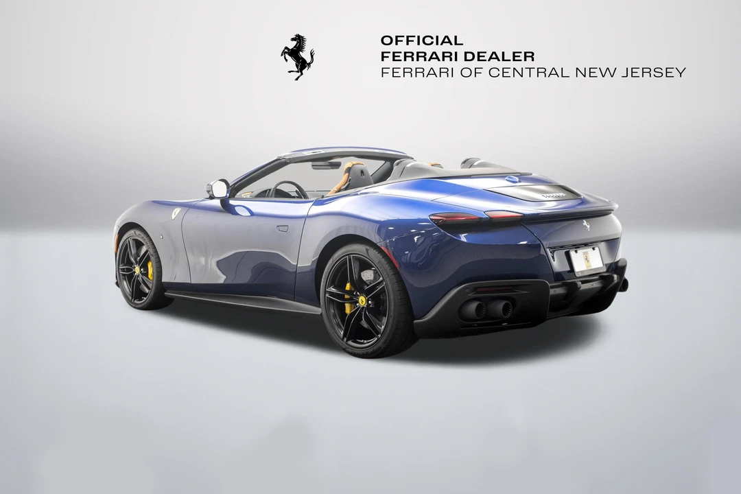 2025 Ferrari Roma Spider - Image 5 of 31