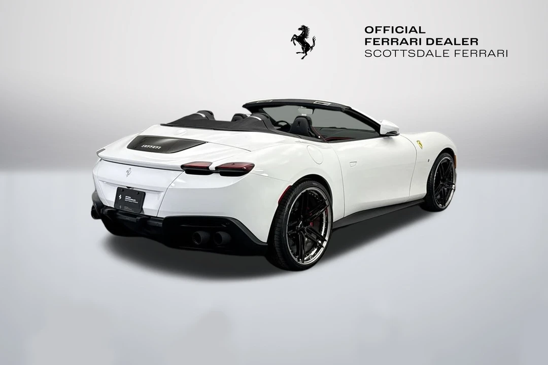 2025 Ferrari Roma Spider - Image 5 of 31