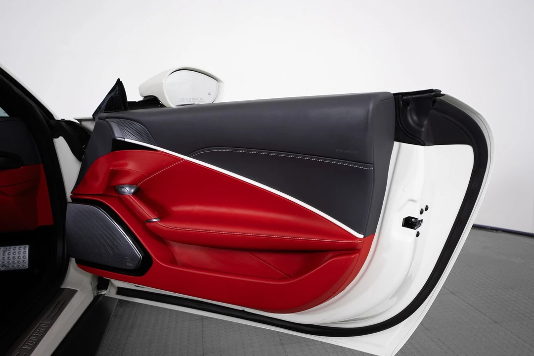 2025 Ferrari Roma Spider - Image 22 of 31