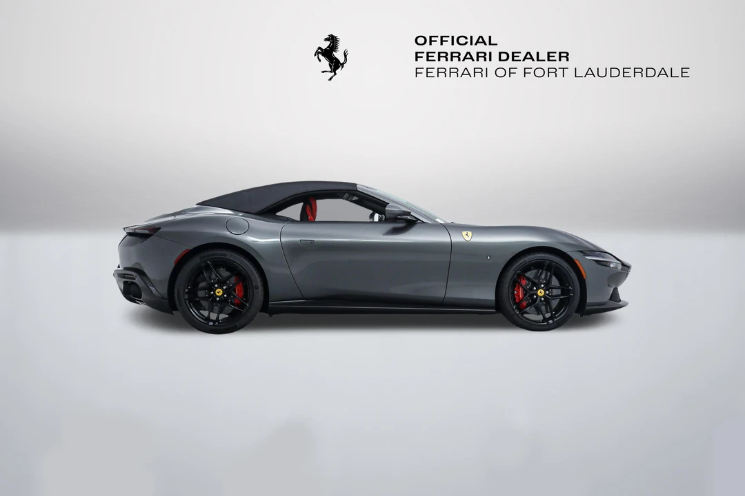 2025 Ferrari Roma Spider - Image 10 of 31