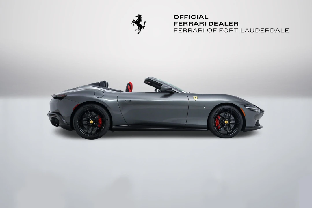 2025 Ferrari Roma Spider - Image 9 of 31