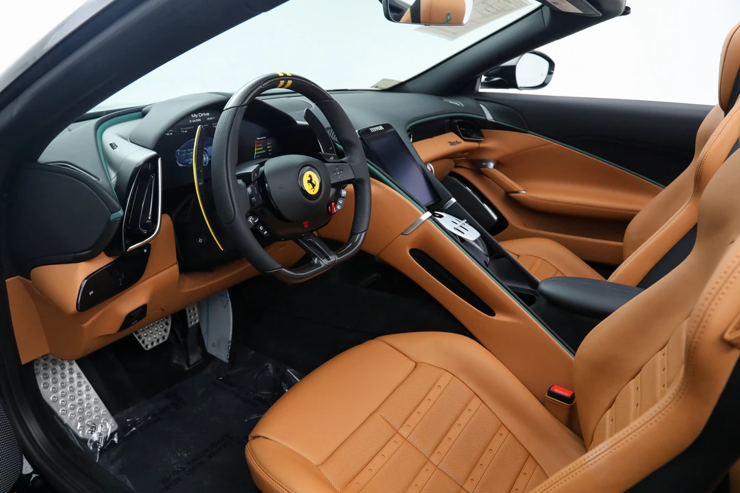 2025 Ferrari Roma Spider - Image 2 of 31