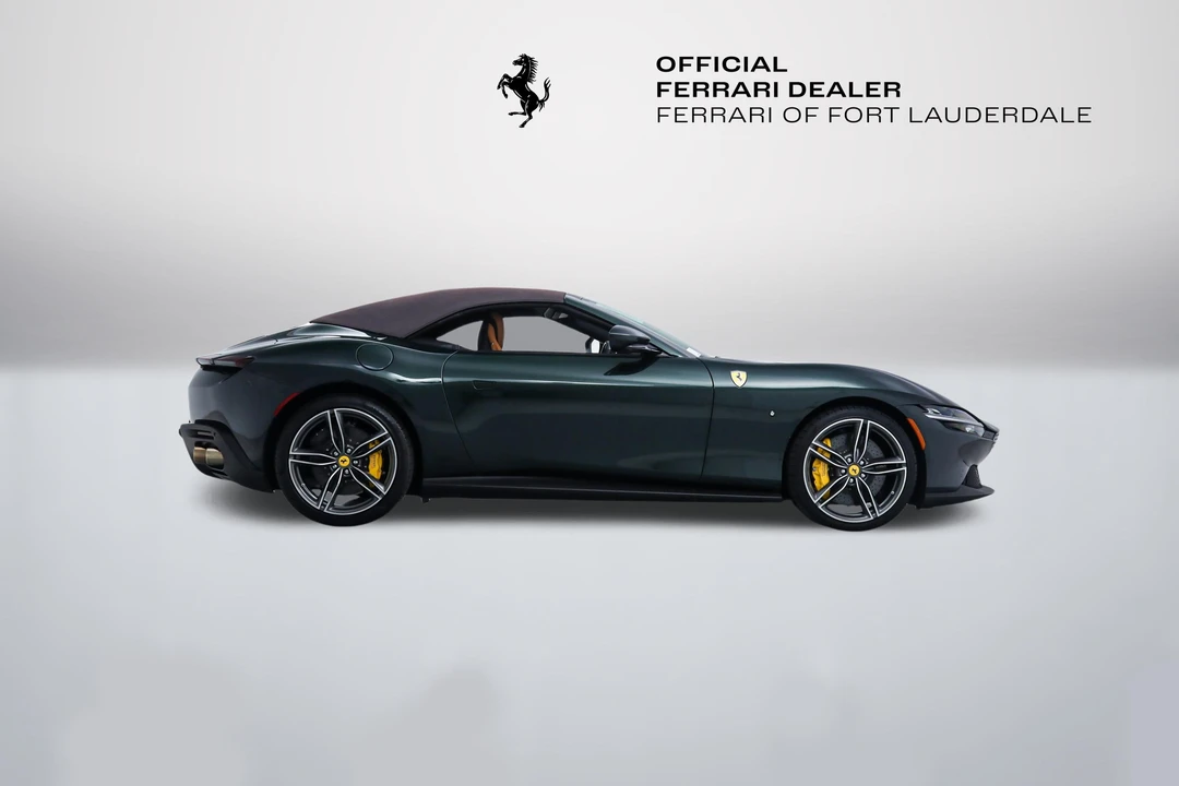2025 Ferrari Roma Spider - Image 11 of 31