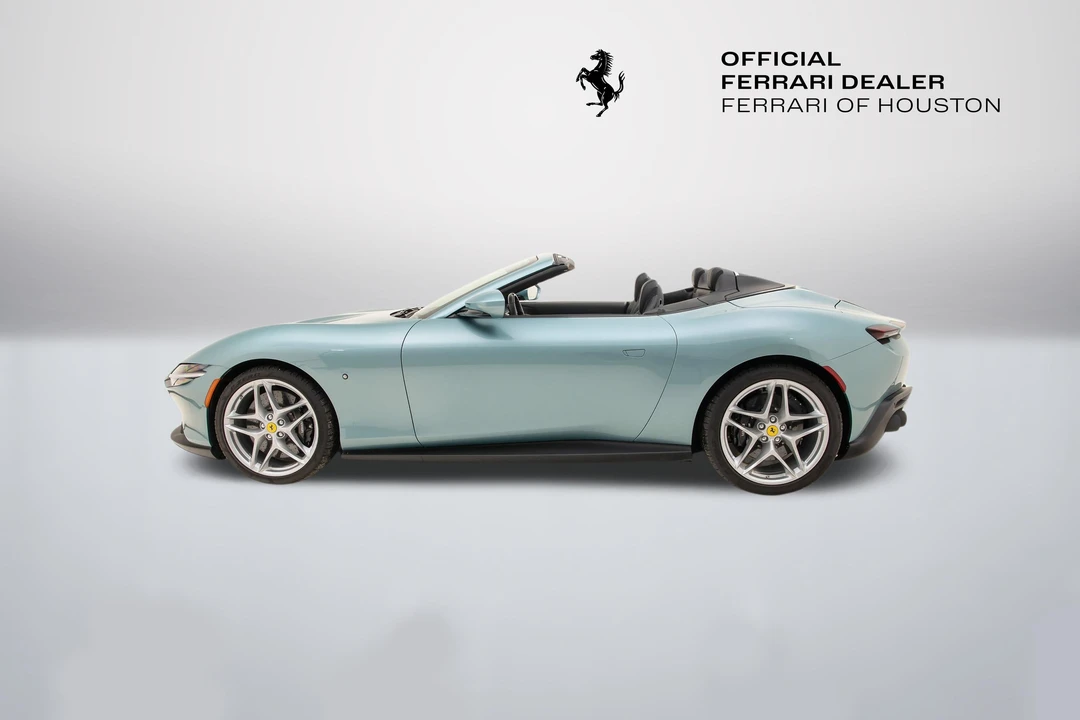 2025 Ferrari Roma Spider - Image 8 of 31