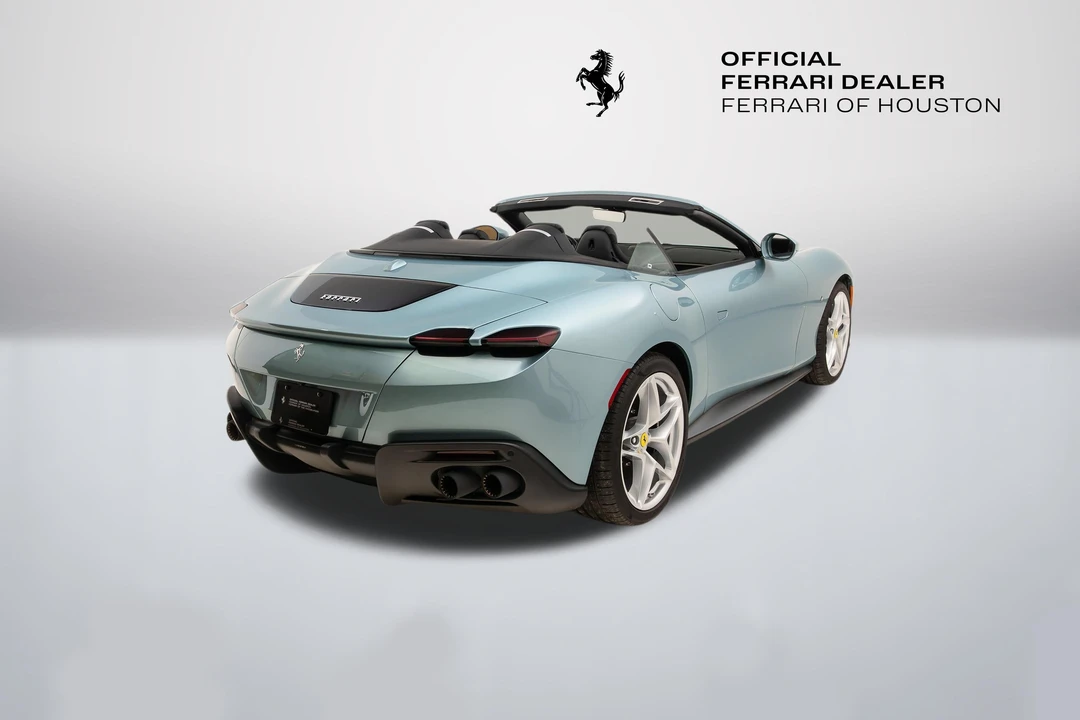 2025 Ferrari Roma Spider - Image 7 of 31