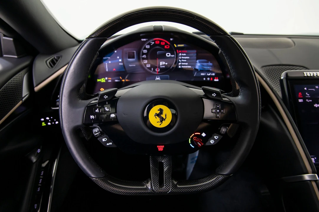 2025 Ferrari Roma Spider - Image 11 of 31