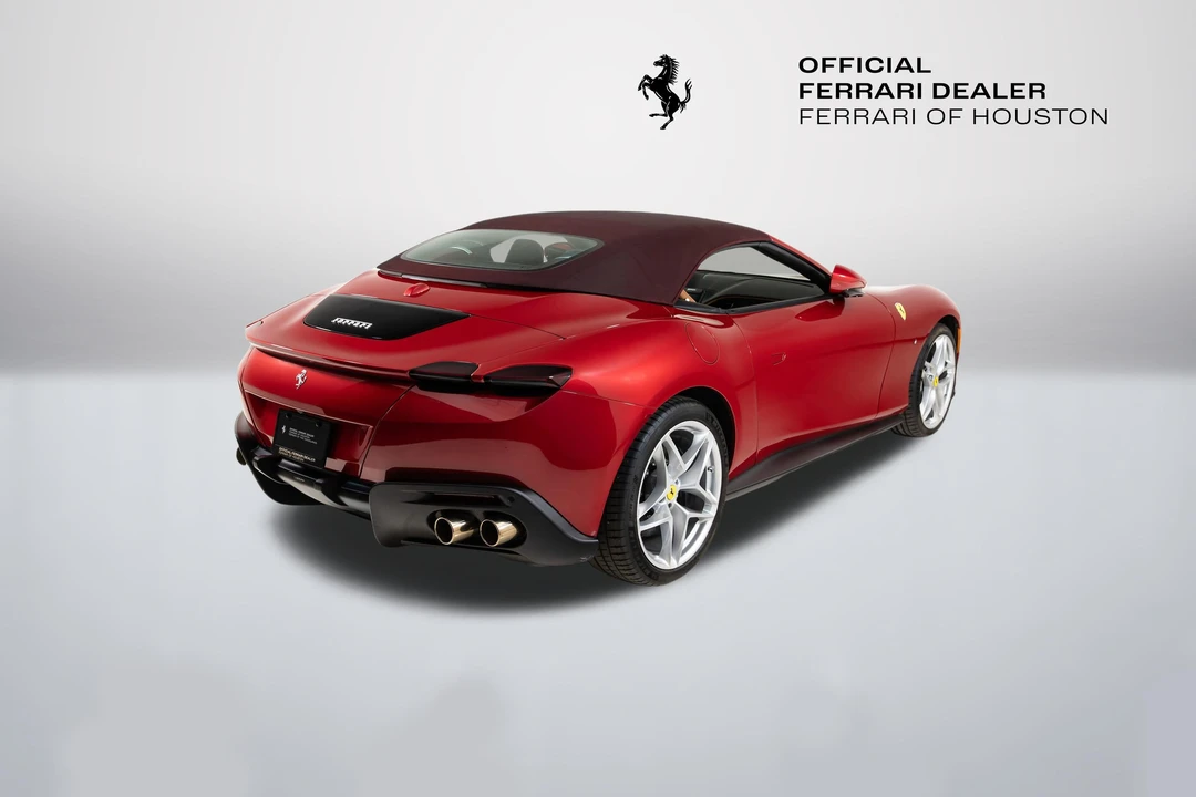 2025 Ferrari Roma Spider - Image 27 of 31