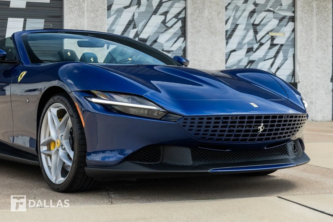 2025 Ferrari Roma Spider - Image 2 of 2