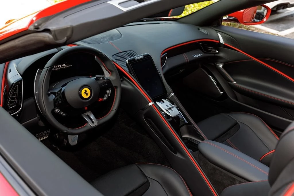 2025 Ferrari Roma Spider - Image 9 of 31