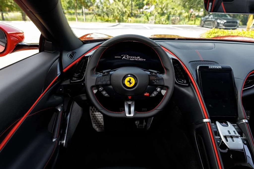 2025 Ferrari Roma Spider - Image 19 of 31