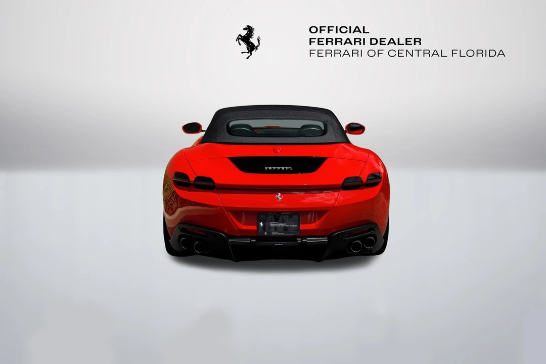 2025 Ferrari Roma Spider - Image 4 of 31