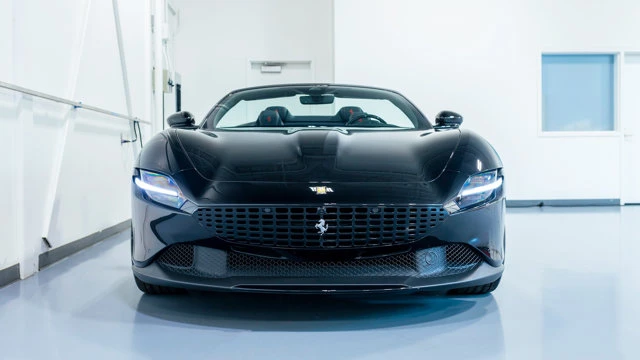 2025 Ferrari Roma Spider - Image 3 of 16