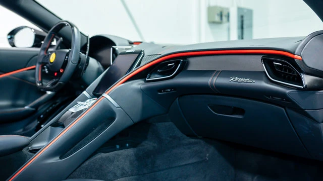 2025 Ferrari Roma Spider - Image 9 of 16