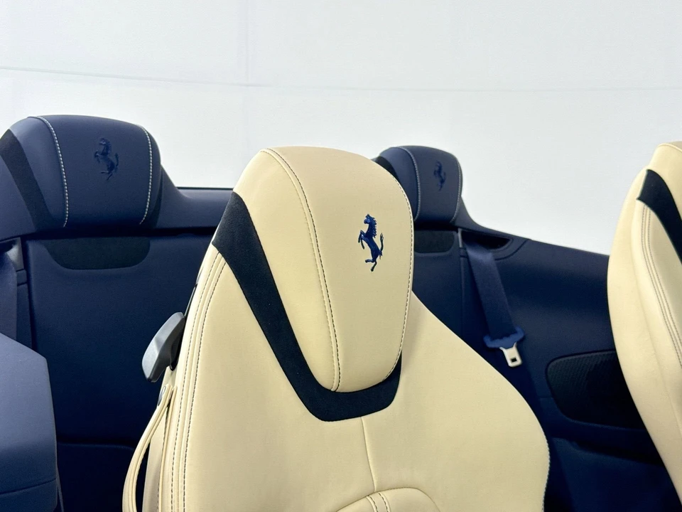 2025 Ferrari Roma Spider - Image 25 of 31