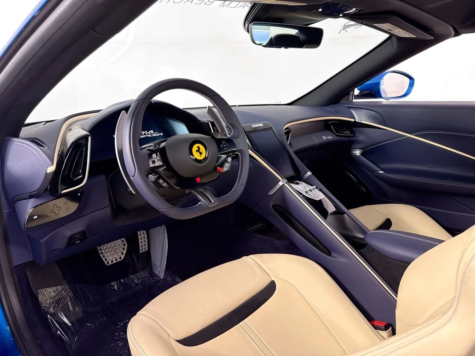 2025 Ferrari Roma Spider - Image 20 of 31
