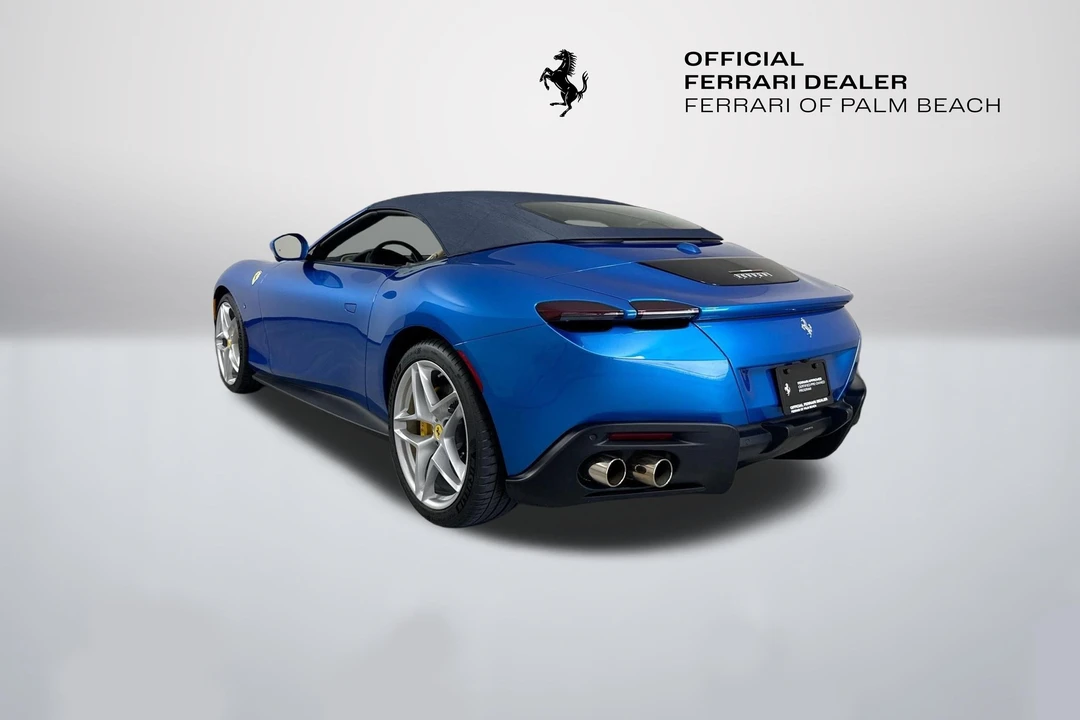 2025 Ferrari Roma Spider - Image 5 of 31