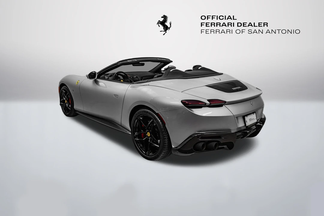 2025 Ferrari Roma Spider - Image 2 of 31