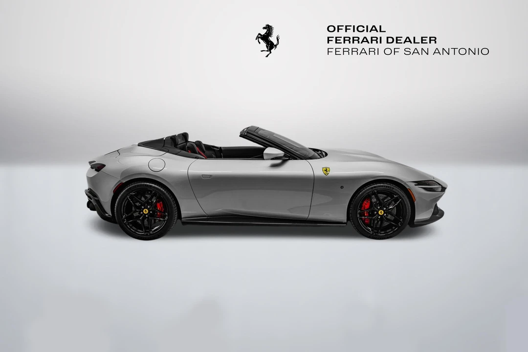 2025 Ferrari Roma Spider - Image 9 of 31
