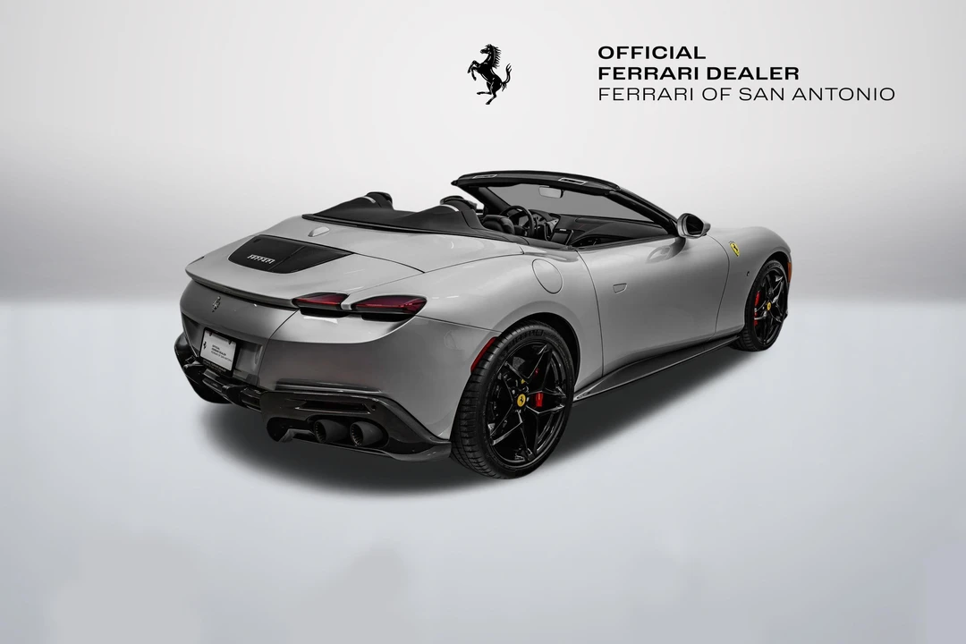 2025 Ferrari Roma Spider - Image 10 of 31