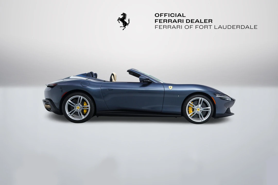 2025 Ferrari Roma Spider - Image 9 of 31