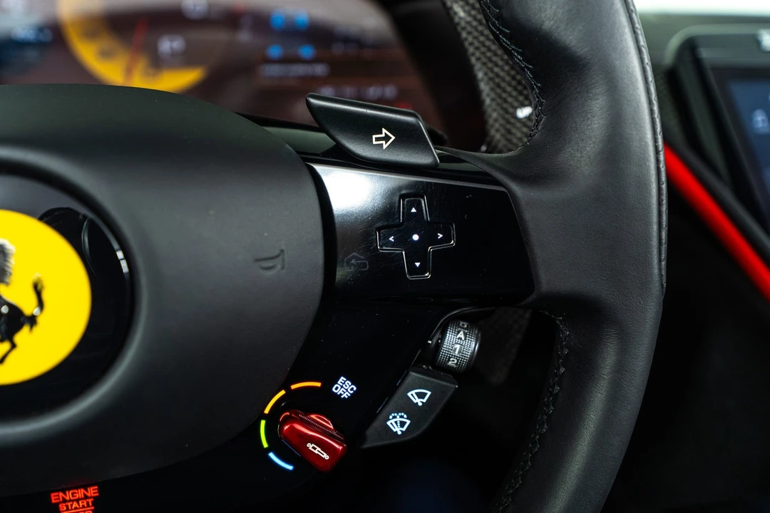 2025 Ferrari Roma Spider - Image 31 of 31