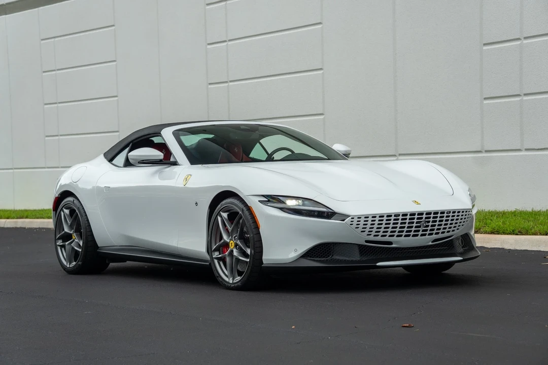 2025 Ferrari Roma Spider - Image 2 of 12
