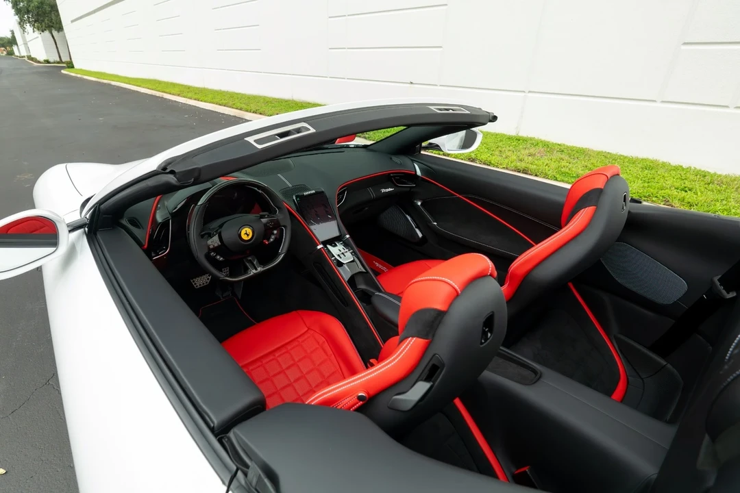 2025 Ferrari Roma Spider - Image 7 of 12