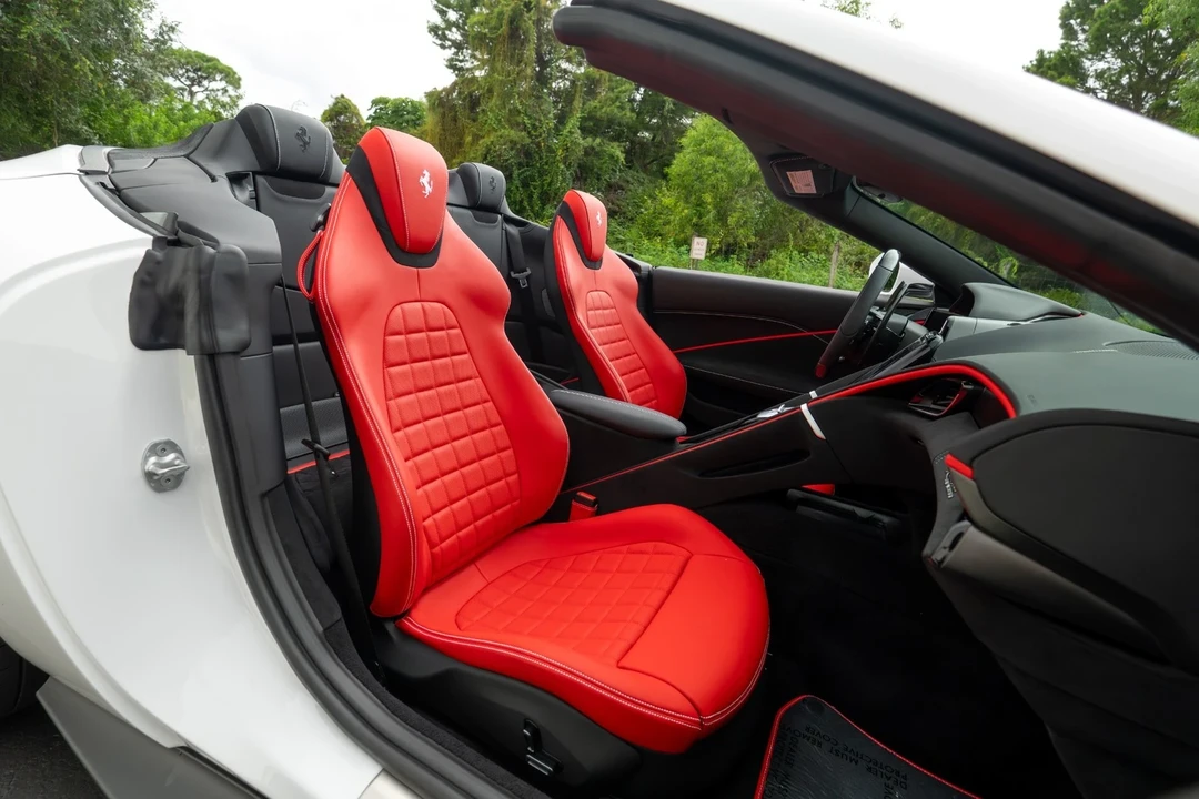 2025 Ferrari Roma Spider - Image 8 of 12