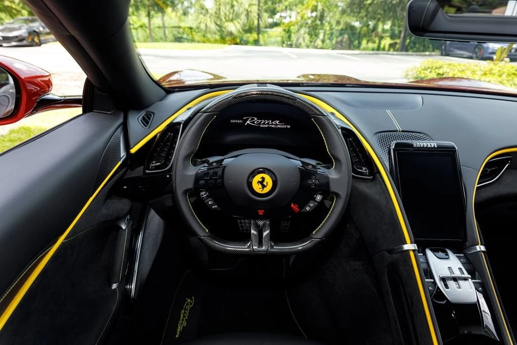 2025 Ferrari Roma Spider - Image 21 of 31