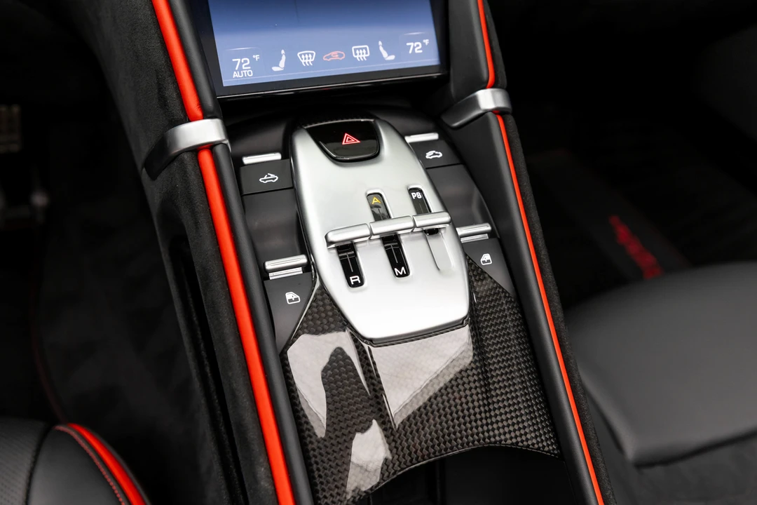 2025 Ferrari Roma Spider - Image 6 of 31