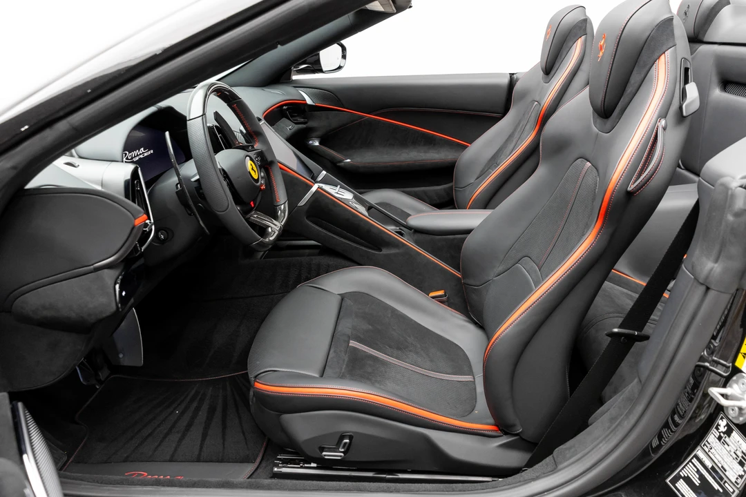2025 Ferrari Roma Spider - Image 5 of 31