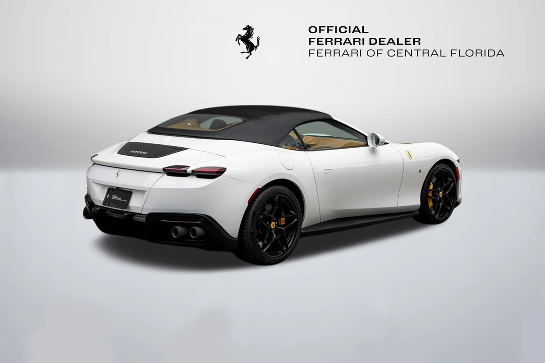 2025 Ferrari Roma Spider - Image 5 of 31
