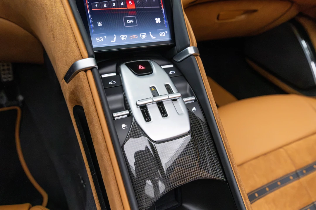 2025 Ferrari Roma Spider - Image 6 of 31