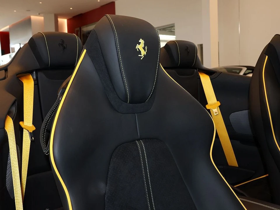 2025 Ferrari Roma Spider - Image 31 of 31