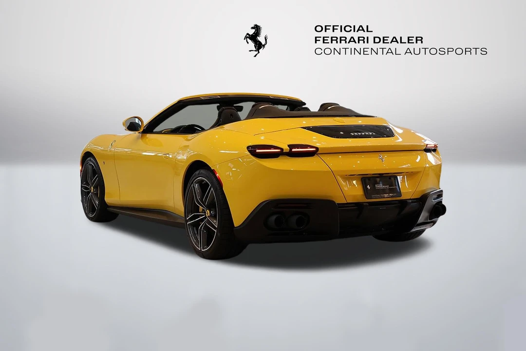 2025 Ferrari Roma Spider - Image 2 of 31