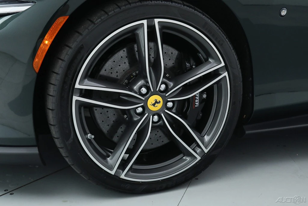 2025 Ferrari Roma Spider - Image 17 of 21