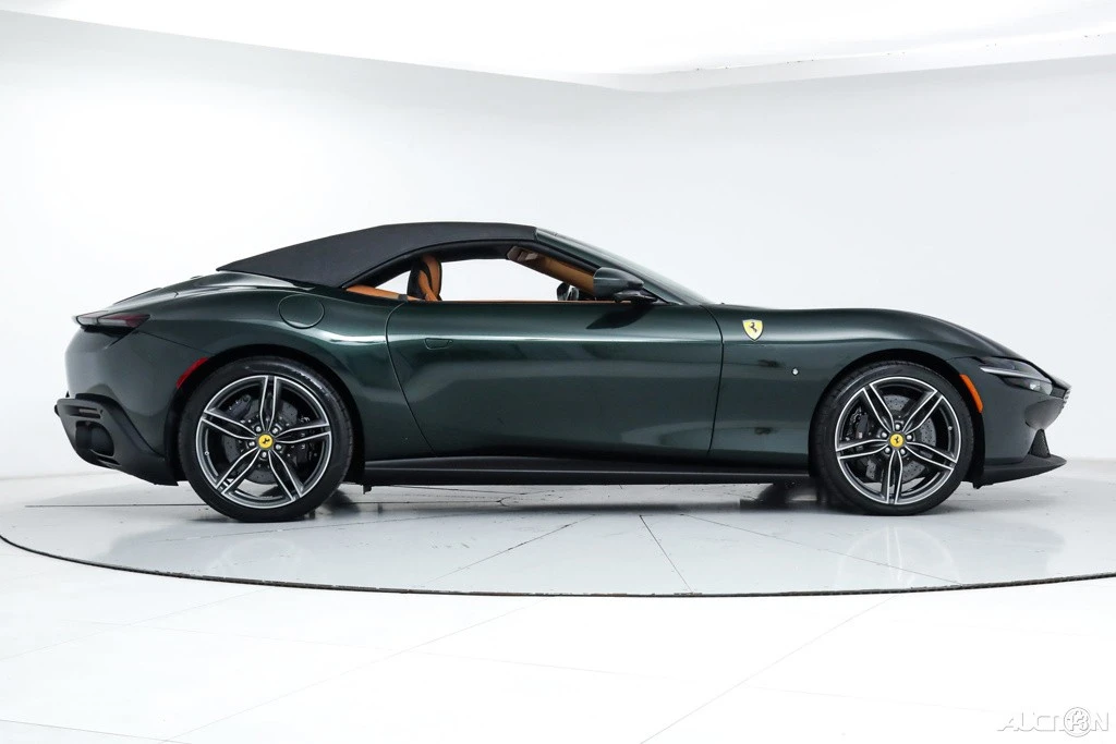 2025 Ferrari Roma Spider - Image 12 of 21