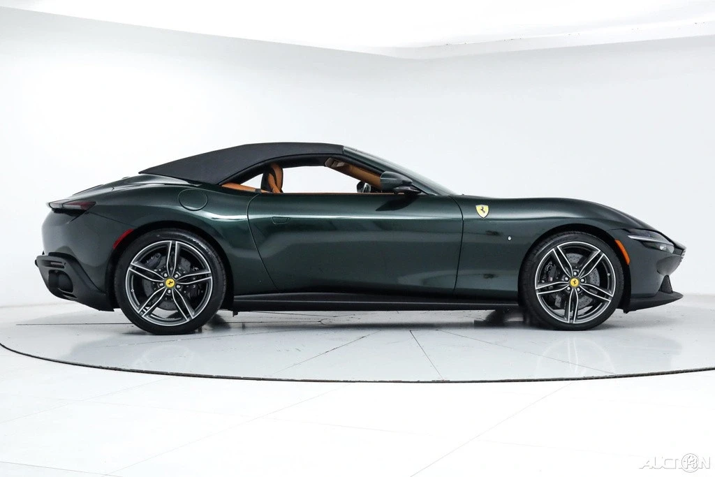 2025 Ferrari Roma Spider - Image 12 of 21