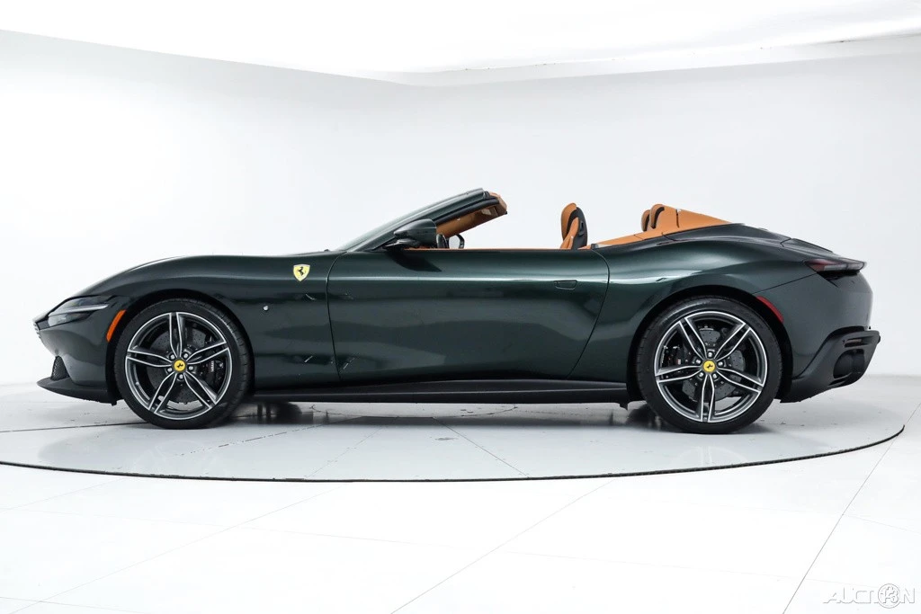 2025 Ferrari Roma Spider - Image 4 of 21