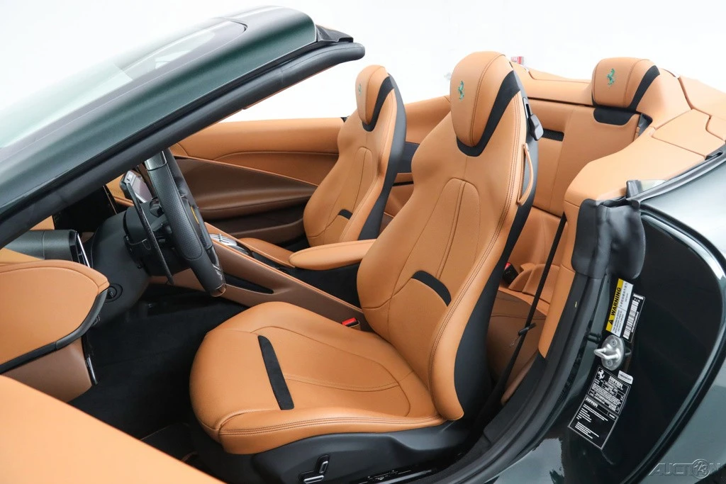 2025 Ferrari Roma Spider - Image 5 of 21