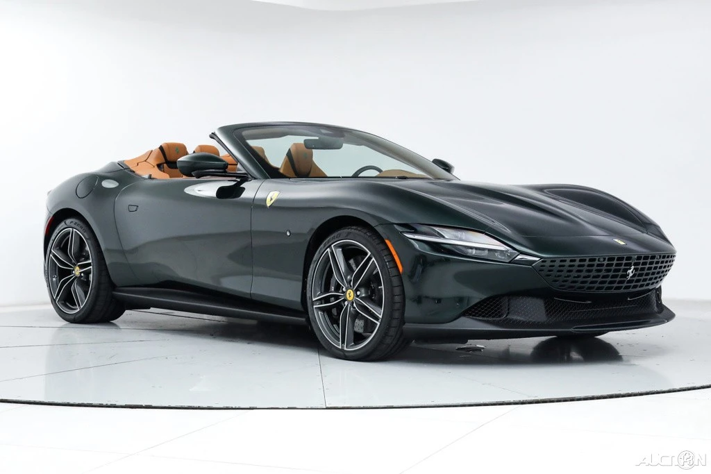 2025 Ferrari Roma Spider - Image 13 of 21