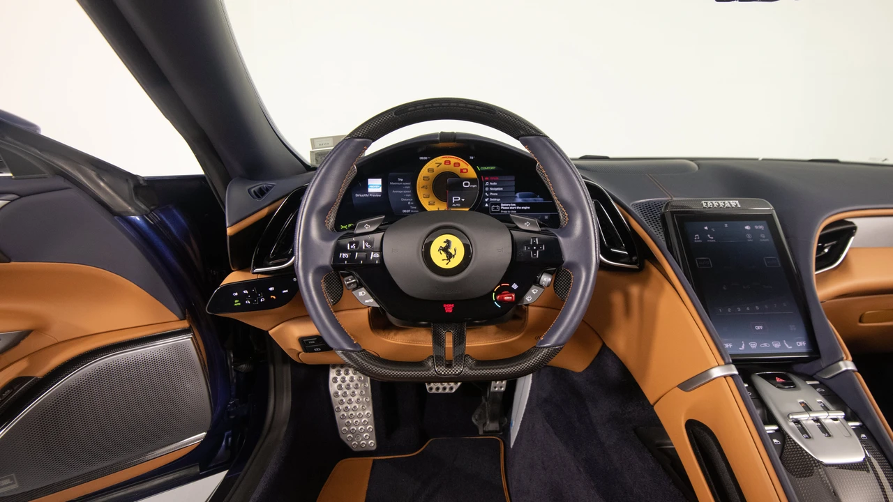 2025 Ferrari Roma Spider - Image 24 of 31