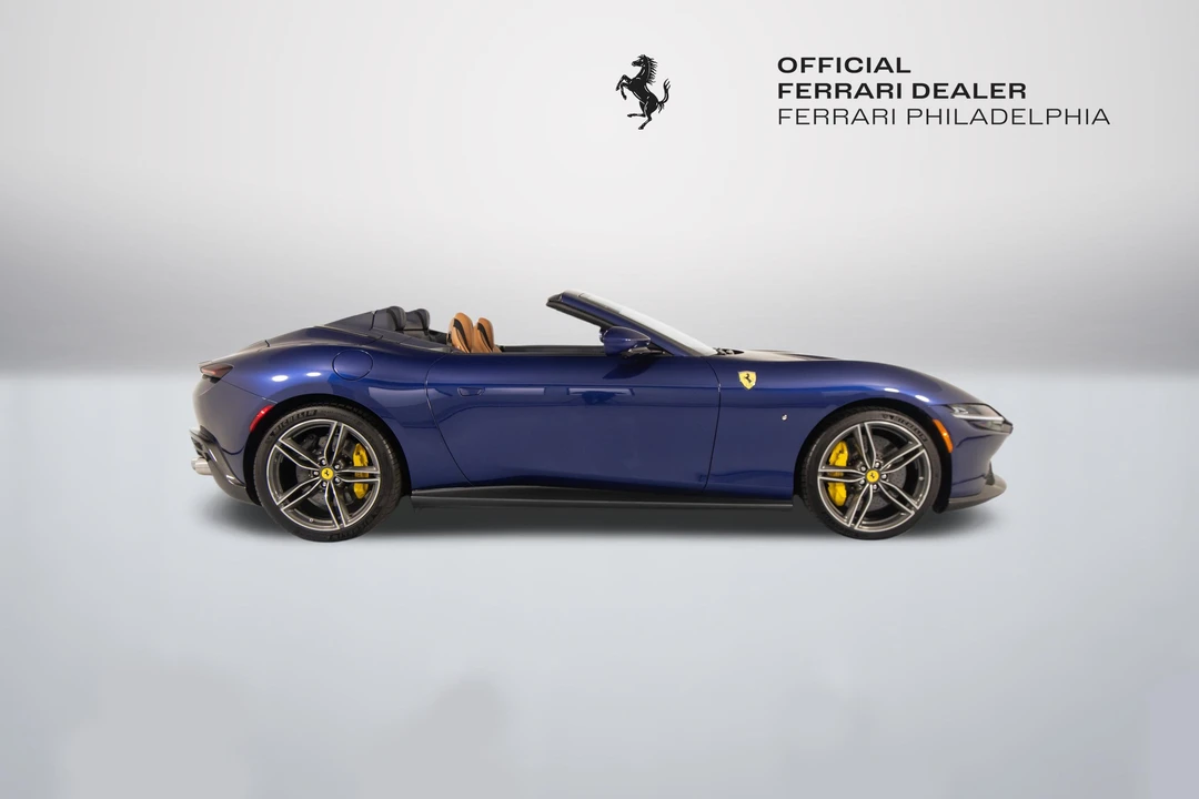 2025 Ferrari Roma Spider - Image 9 of 31