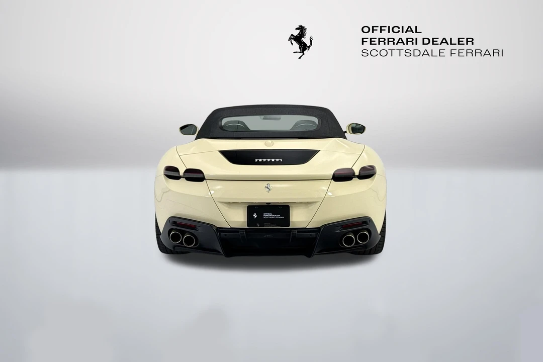 2025 Ferrari Roma Spider - Image 14 of 31