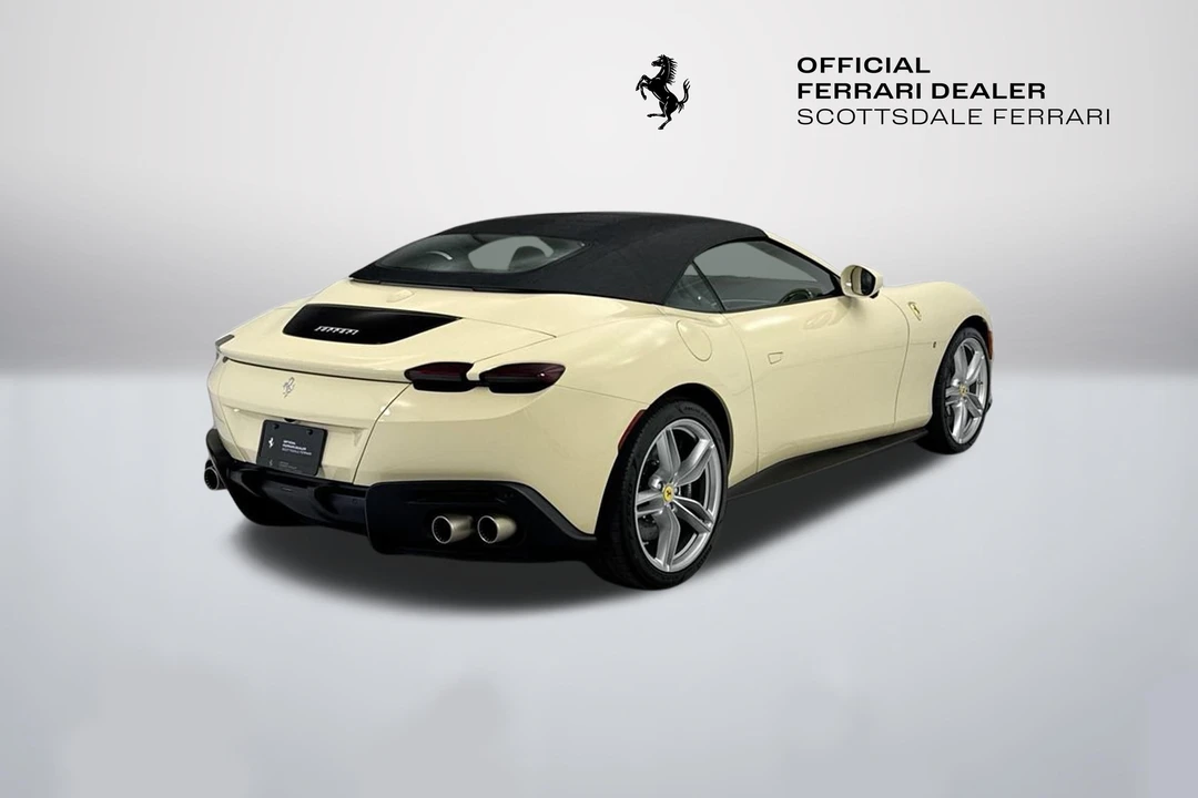 2025 Ferrari Roma Spider - Image 13 of 31