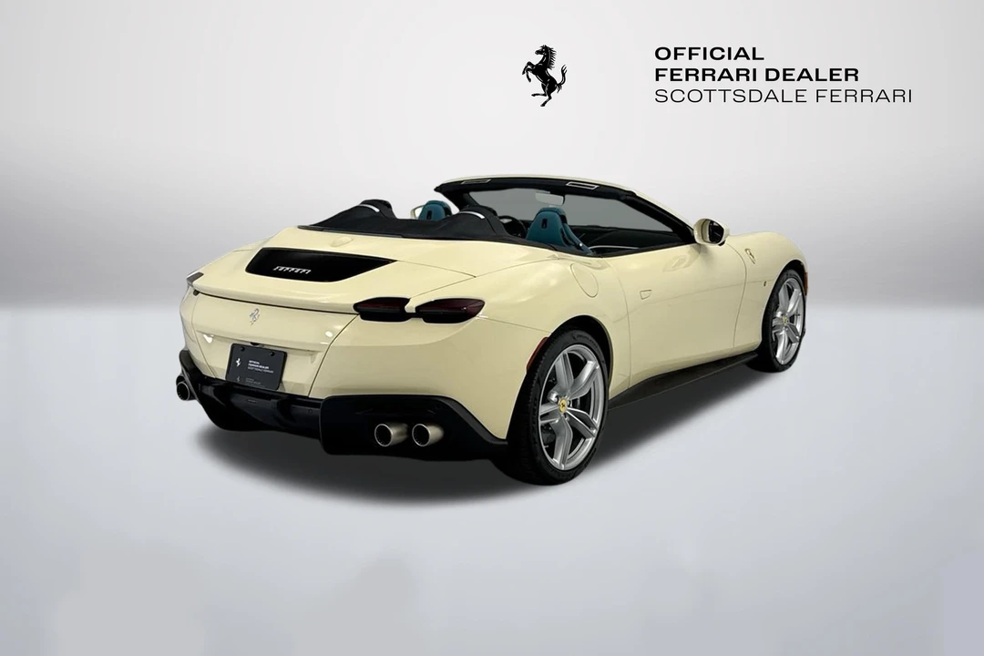 2025 Ferrari Roma Spider - Image 5 of 31