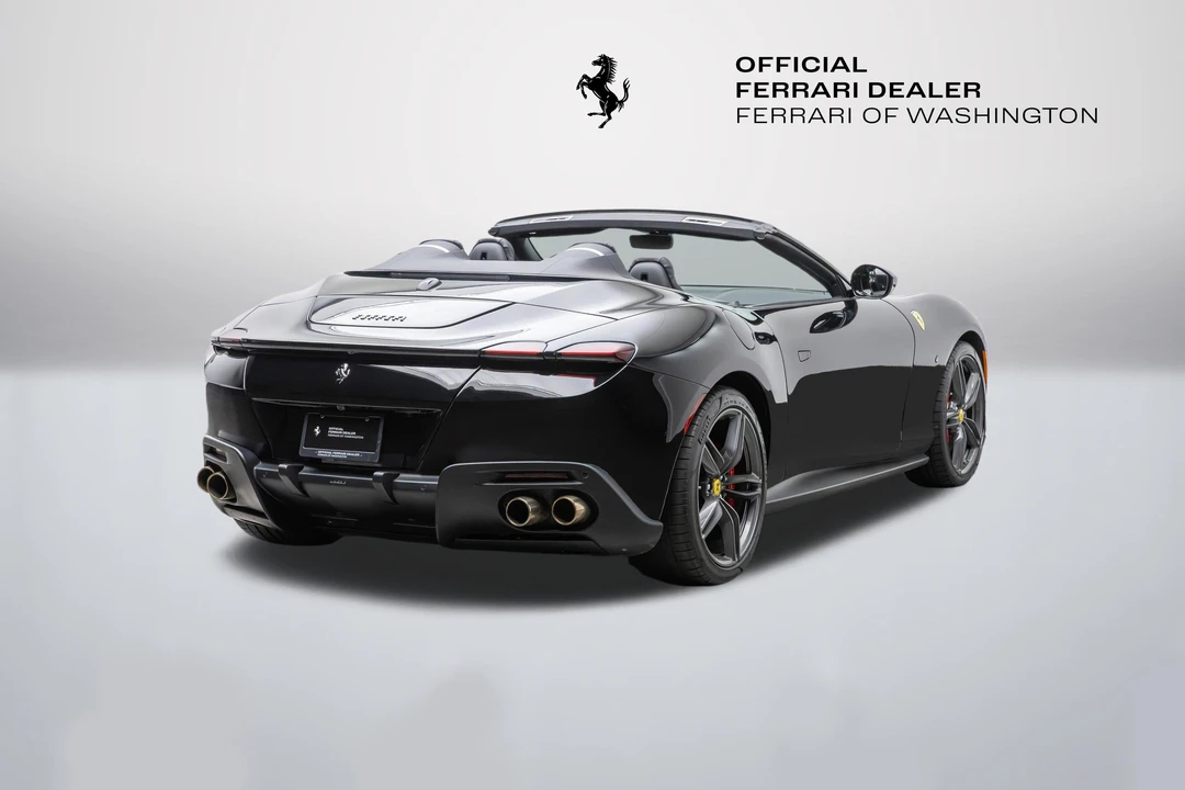 2025 Ferrari Roma Spider - Image 7 of 31