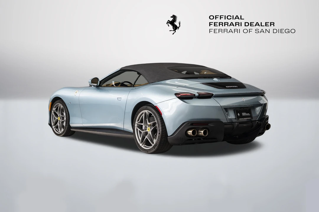 2025 Ferrari Roma Spider - Image 10 of 31